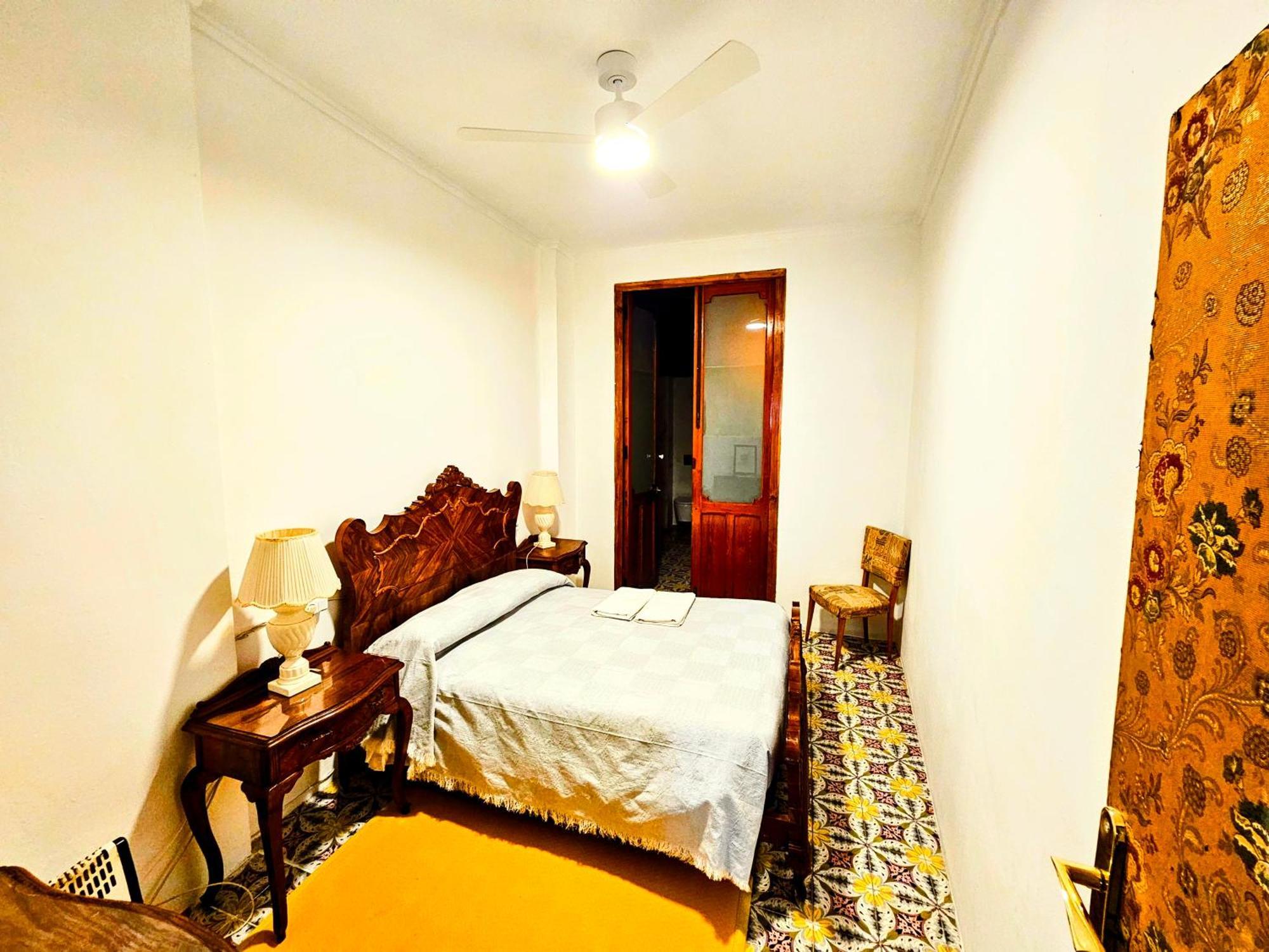 La Traviata - Bunol Aparthotel Bilik gambar